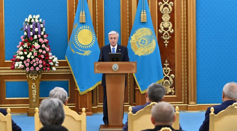 МЕМЛЕКЕТ БАСШЫСЫ ҚАСЫМ-ЖОМАРТ ТОҚАЕВ МЕДИЦИНА САЛАСЫ ҚЫЗМЕТКЕРЛЕРІН МАРАПАТТАУ РӘСІМІНДЕ СӨЗ СӨЙЛЕДІ