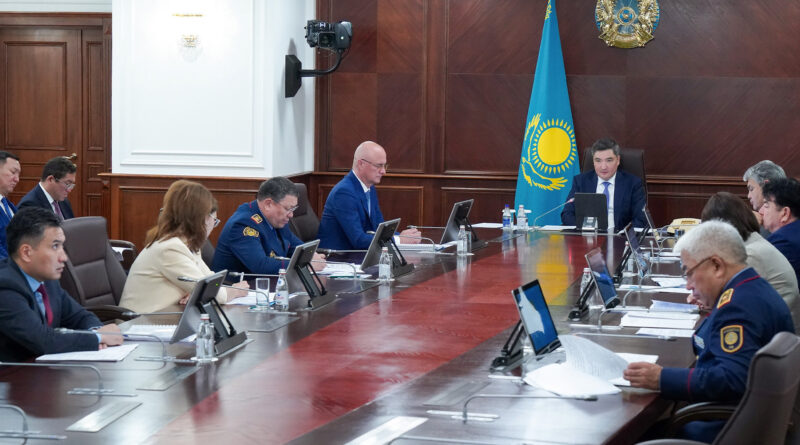 ЗАКОН И ПОРЯДОК: ПРЕМЬЕР-МИНИСТР ОБОЗНАЧИЛ КОМПЛЕКСНЫЕ МЕРЫ ПО ПРОФИЛАКТИКЕ ПРАВОНАРУШЕНИЙ