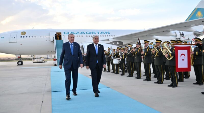 ПРЕЗИДЕНТ КАЗАХСТАНА С ОФИЦИАЛЬНЫМ ВИЗИТОМ ПРИБЫЛ В ТУРЦИЮ