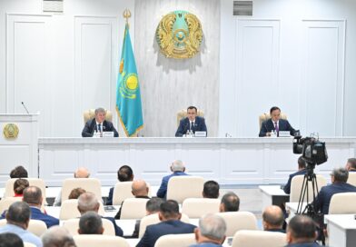 СЕНАТ ТӨРАҒАСЫ ЖАМБЫЛ ОБЛЫСЫНЫҢ ТҰРҒЫНДАРЫМЕН КЕЗДЕСТІ