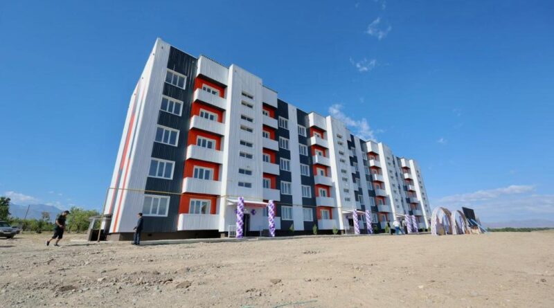 ЖУАЛЫ АУДАНЫНДА 60 ПӘТЕРЛІ ТҰРҒЫН ҮЙ ҚОЛДАНЫСҚА БЕРІЛДІ