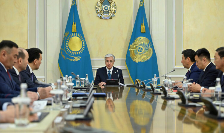ПРЕЗИДЕНТ ҚАУІПСІЗДІК КЕҢЕСІНІҢ ОТЫРЫСЫН ӨТКІЗДІ