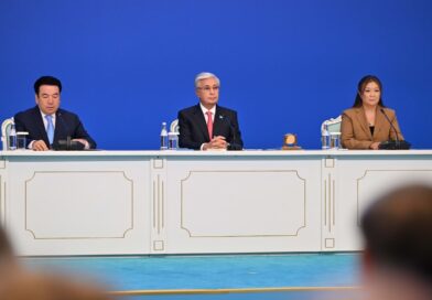 ТОКАЕВ: «БУДУЩЕЕ СТРАНЫ НЕПОСРЕДСТВЕННО СВЯЗАНО С УЧИТЕЛЯМИ»