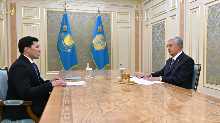 МЕМЛЕКЕТ БАСШЫСЫ ТУРИЗМ ЖӘНЕ СПОРТ МИНИСТРІН ҚАБЫЛДАДЫ