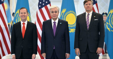 ҚАСЫМ-ЖОМАРТ ТОҚАЕВ АМЕРИКАЛЫҚ ДЕЛЕГАЦИЯМЕН КЕЗДЕСТІ