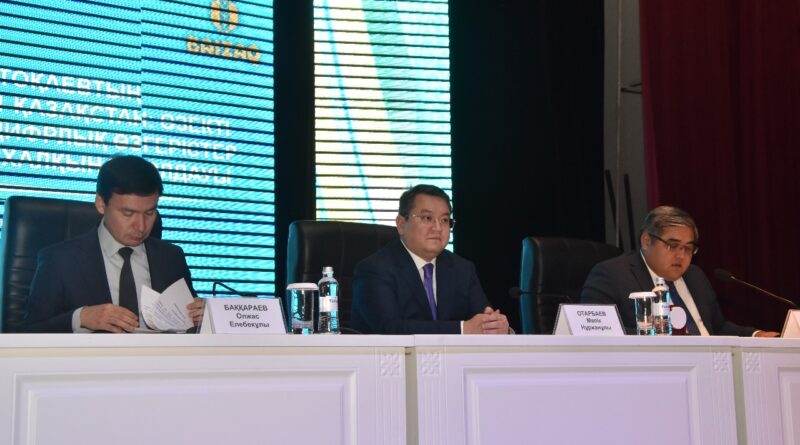 ПРЕЗИДЕНТ КЕҢЕСШІСІ МӘЛІК ОТАРБАЕВ БАЙЗАҚ АУДАНЫ ТҰРҒЫНДАРЫМЕН КЕЗДЕСТІ