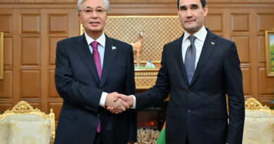 МЕМЛЕКЕТ БАСШЫСЫ ТҮРІКМЕНСТАН ПРЕЗИДЕНТІМЕН КЕЗДЕСТІ