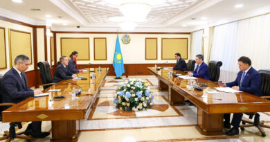 ОЛЖАС БЕКТЕНОВ ОБСУДИЛ СОТРУДНИЧЕСТВО В НЕФТЕГАЗОВОЙ ОТРАСЛИ С ВИЦЕ-ПРЕЗИДЕНТОМ EXXONMOBIL