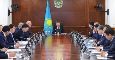 ОЛЖАС БЕКТЕНОВ ЭКОНОМИКАНЫ МОНОПОЛИЯСЫЗДАНДЫРУ БОЙЫНША КОМИССИЯНЫҢ ОТЫРЫСЫН ӨТКІЗДІ