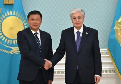 Тоқаев Xinjiang Lihua компаниясының төрағасымен мақта-мата кластерін талқылады