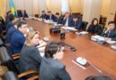 САЛЫҚ ЖҮЙЕСІН ЦИФРЛАНДЫРУ: ЖАҢА ЖҮЙЕЛЕР, ӘЛЕУМЕТТІК ТӨЛЕМДЕР ЖӘНЕ БІРЫҢҒАЙ ТӨЛЕМ МӘСЕЛЕЛЕРІ ТАЛҚЫЛАНДЫ