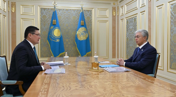 ПРЕЗИДЕНТ АБАЙ ОБЛЫСЫНЫҢ ӘКІМІ БЕРІК УӘЛИДІ ҚАБЫЛДАДЫ