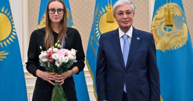 ТОҚАЕВ ЕЛЕНА РЫБАКИНАНЫ III ДӘРЕЖЕЛІ «БАРЫС» ОРДЕНІМЕН МАРАПАТТАДЫ