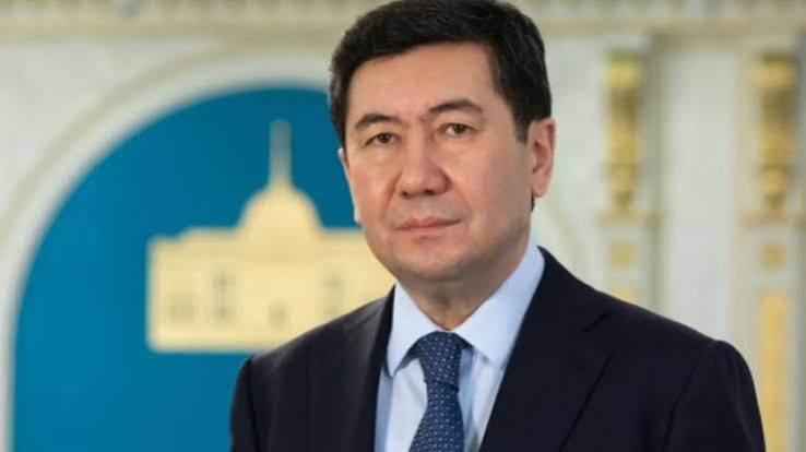ЕРЛАН ҚОШАНОВ ҚАЗАҚСТАН ХАЛЫҚ КЕҢЕСІНІҢ ТӨРАҒАСЫ БОЛЫП САЙЛАНДЫ