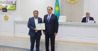 ЕРБОЛ КАРАШУКЕЕВ ВЫРАЗИЛ БЛАГОДАРНОСТЬ ДЕПУТАТАМ ЖАМБЫЛСКОГО ОБЛАСТНОГО МАСЛИХАТА ВОСЬМОГО СОЗЫВА