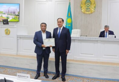 ЕРБОЛ ҚАРАШӨКЕЕВ СЕГІЗІНШІ ШАҚЫРЫЛҒАН ЖАМБЫЛ ОБЛЫСТЫҚ МӘСЛИХАТЫНЫҢ ДЕПУТАТТАРЫНА АЛҒЫС БІЛДІРДІ